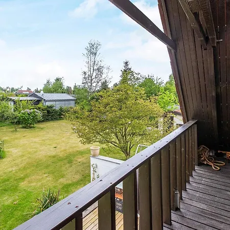 5 Person In Vaeggerlose *