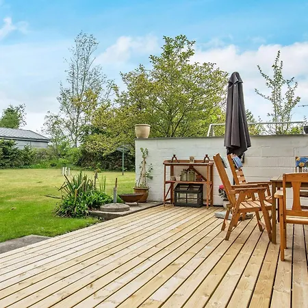 4 Star Holiday Home In Vaeggerlose * Bøtø By