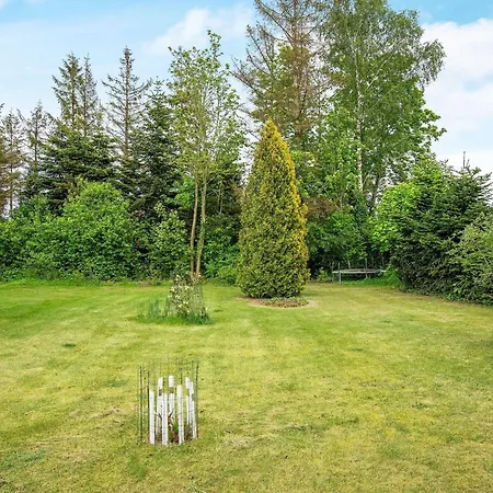 5 Person In Vaeggerlose Bøtø By