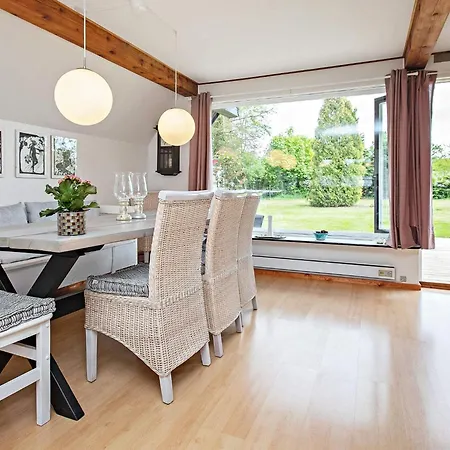 Holiday home 4 Star In Vaeggerlose *
